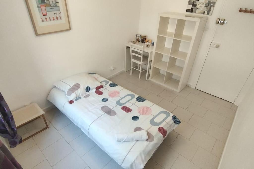 Private Room In Shared Apartment In The Center Of 니스 외부 사진